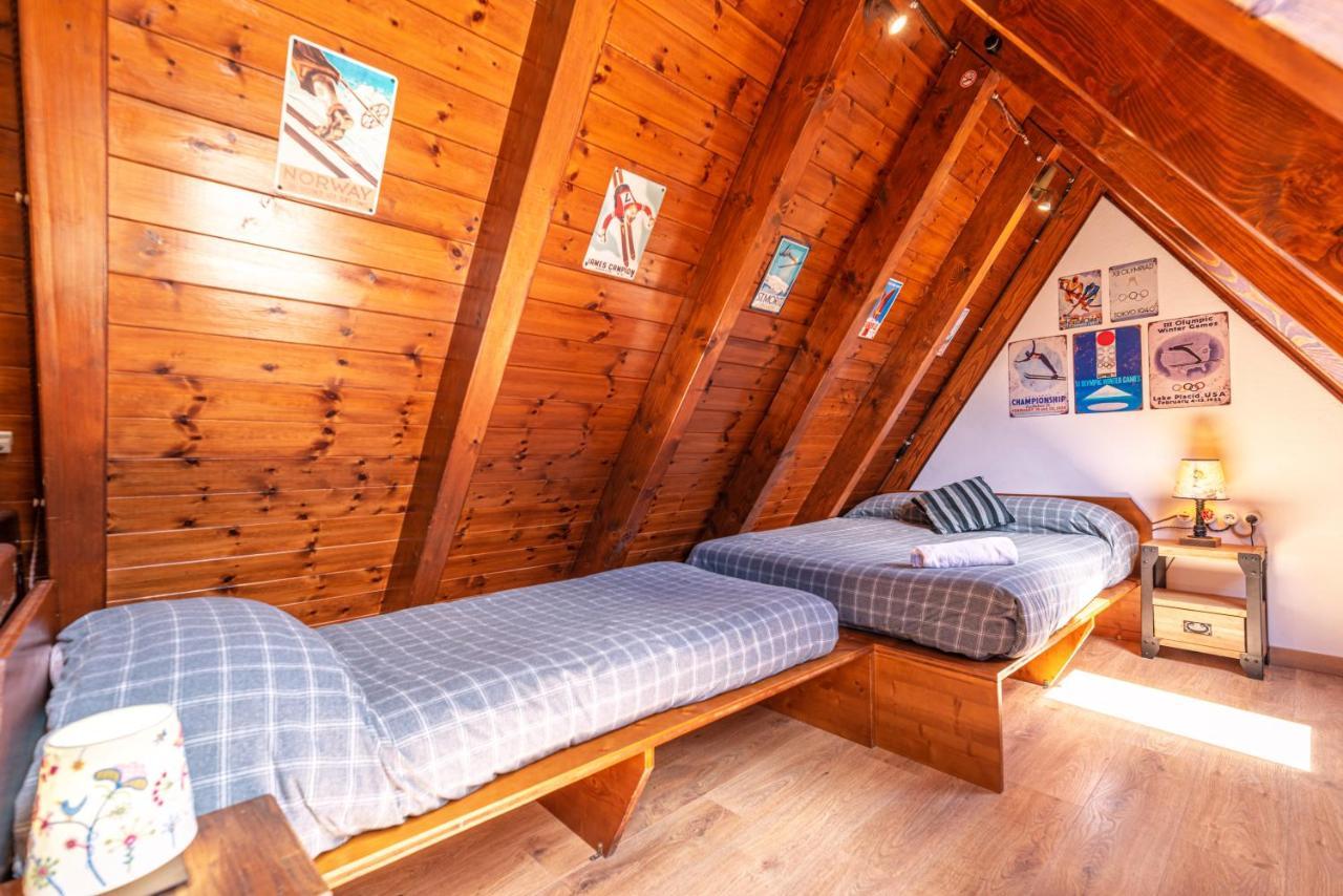 Apartamentos Aran Montcorbau Eksteriør billede