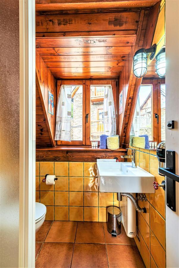 Apartamentos Aran Montcorbau Eksteriør billede