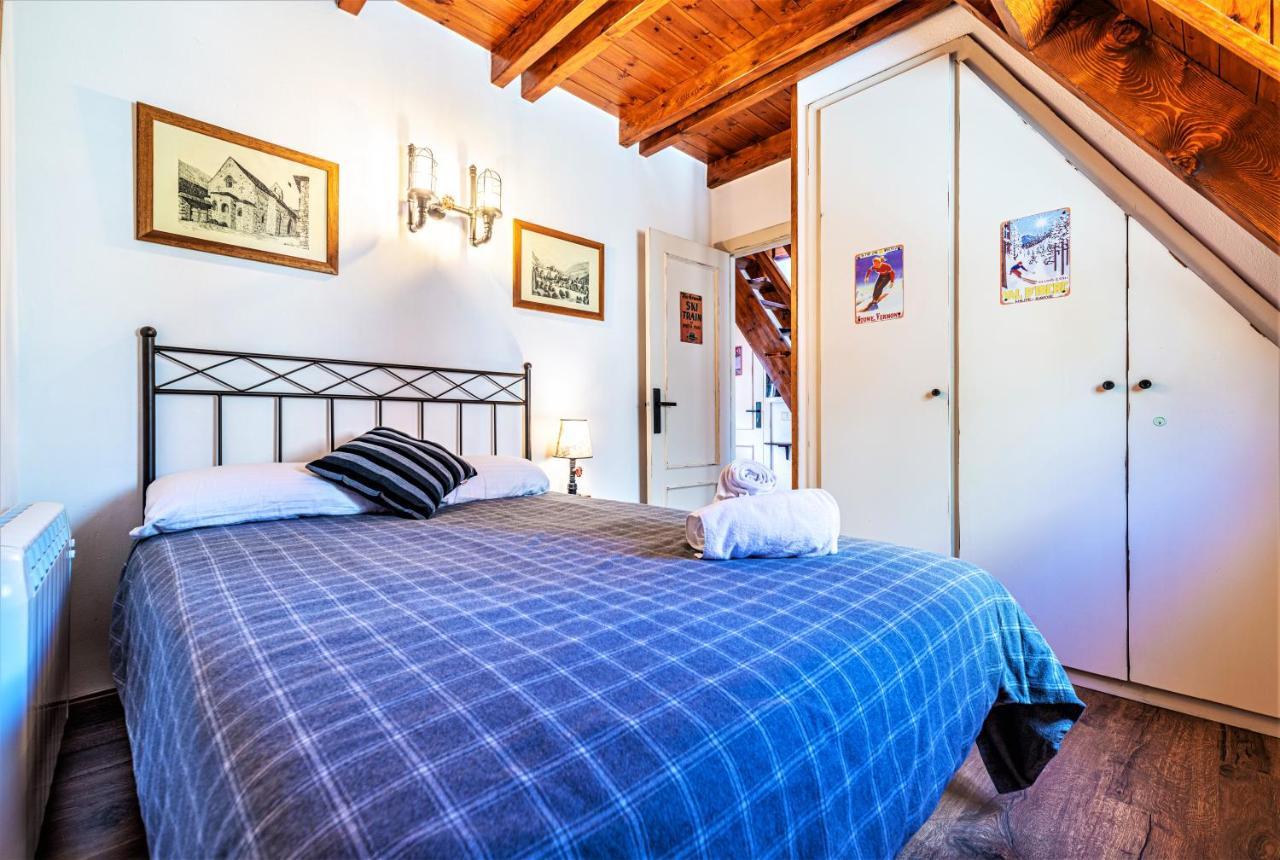 Apartamentos Aran Montcorbau Eksteriør billede
