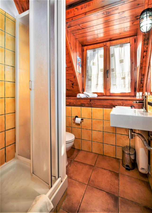Apartamentos Aran Montcorbau Eksteriør billede